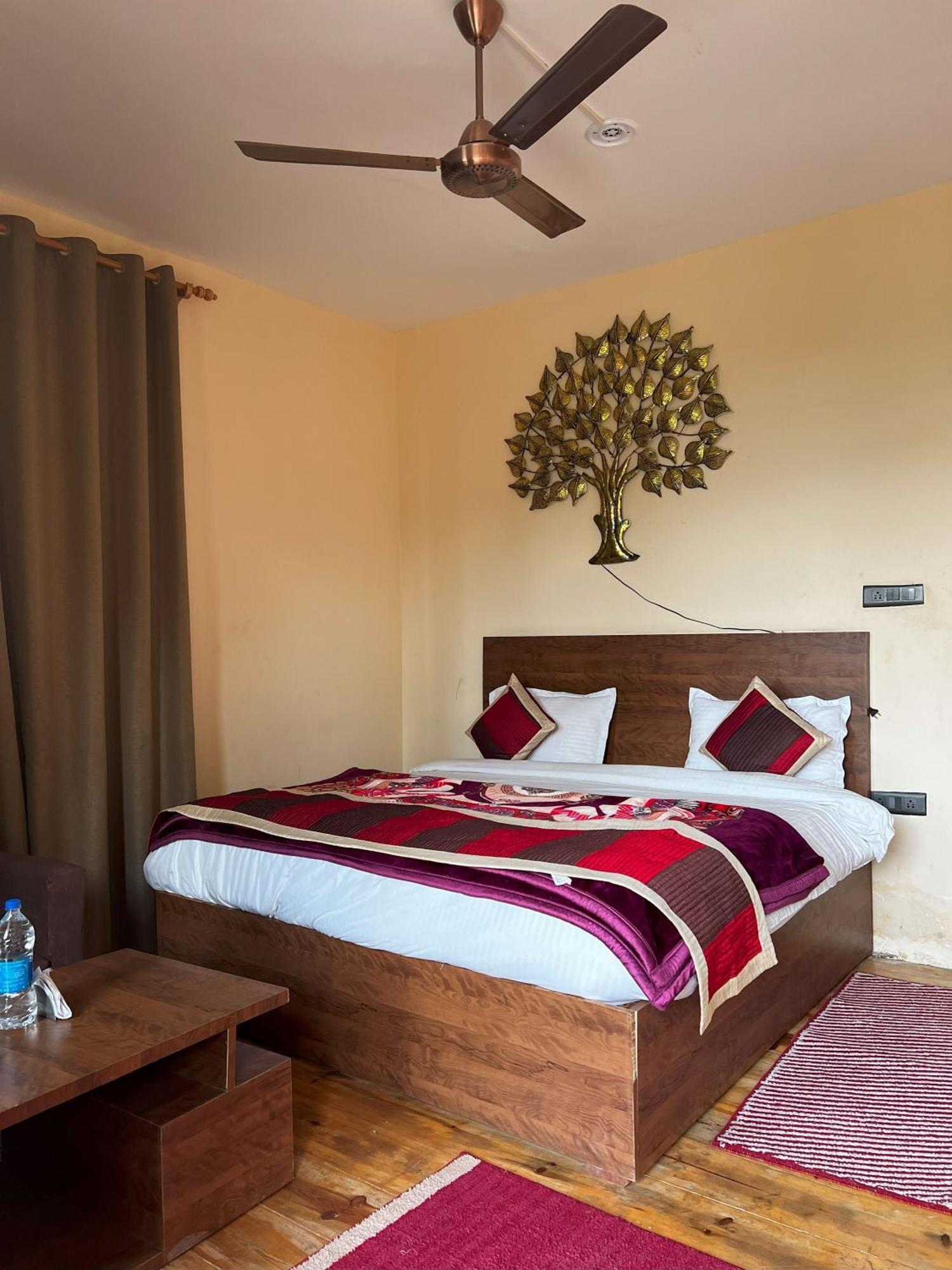 Hotel The Himalayan Heights Satya'S Kasardevi Almora Esterno foto